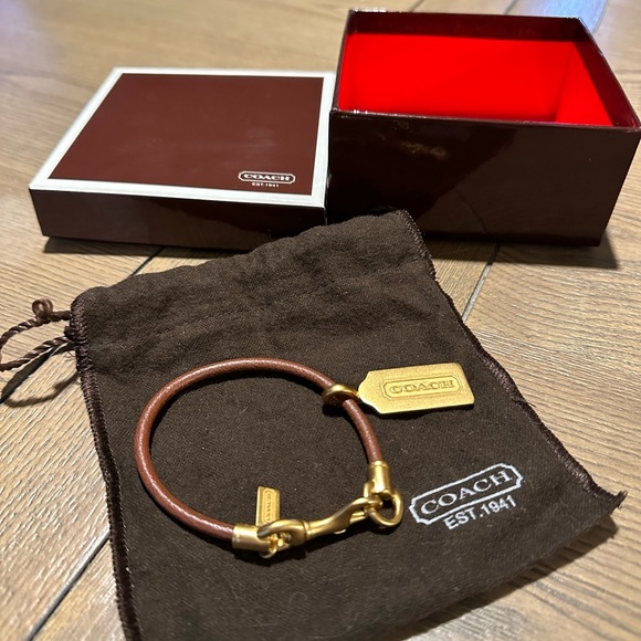 Coach Jewelry - Vintage COACH Luggage Tag Bracelet